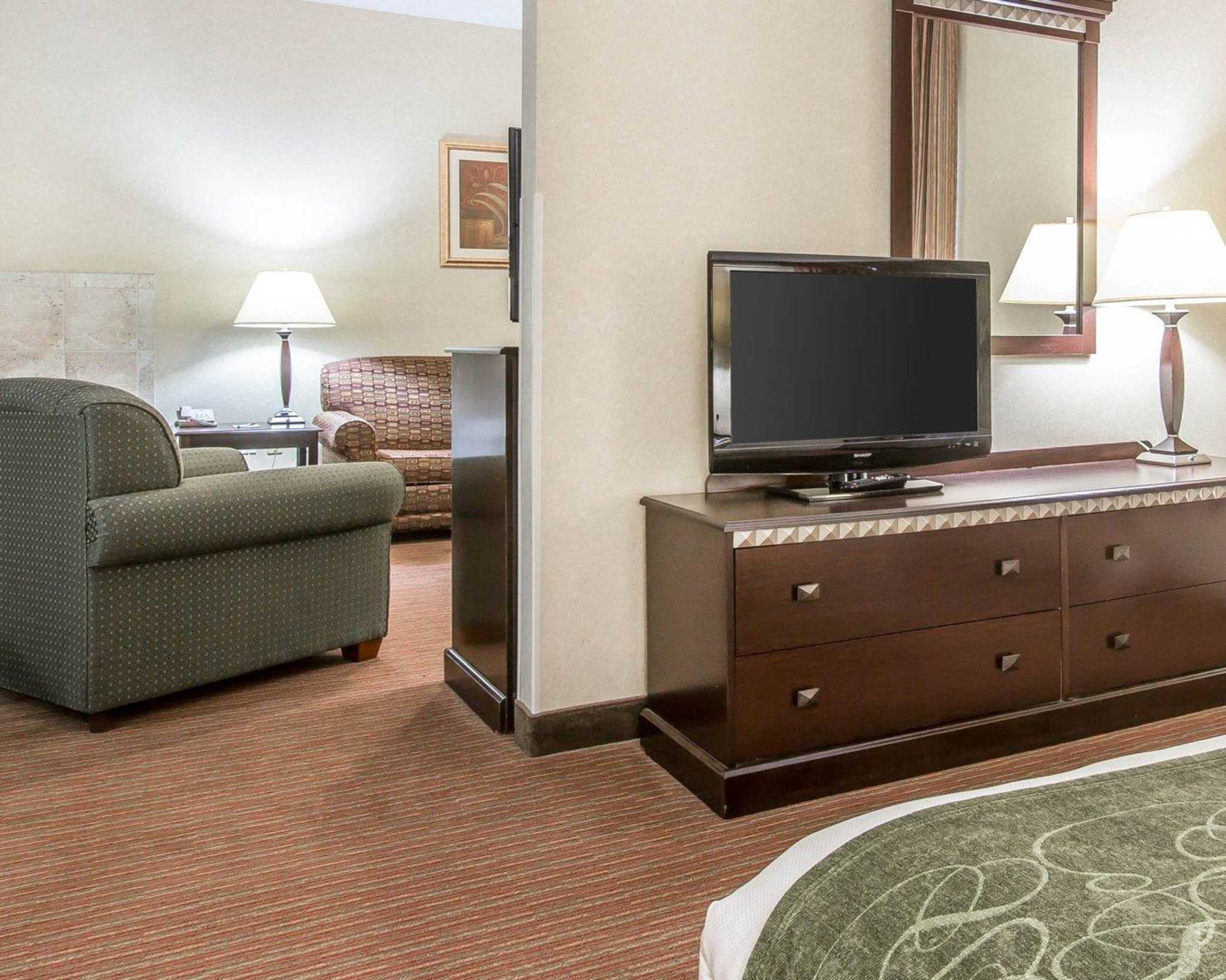 Comfort Suites Omaha East-Council Bluffs