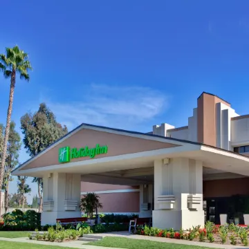 Holiday Inn & Suites ANAHEIM (1 BLK/DISNEYLAND®) by IHG
