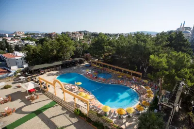 Tuntas Family Suites Kusadasi Hotels in Kadinlar Denizi Mahallesi