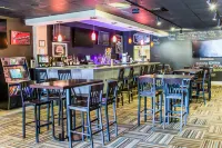 Wyndham Garden Greensboro - Barer