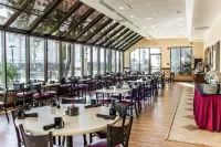 Wyndham Garden Greensboro Hotels in Greensboro