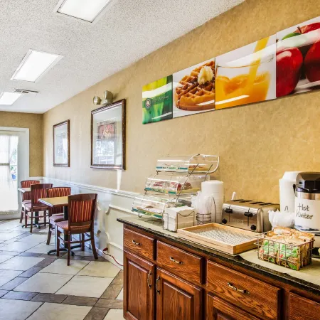 Quality Inn Albertville US 431