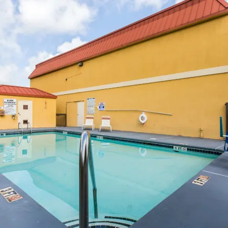 Royal Palms Inn