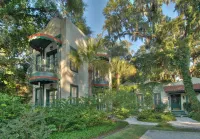 Village Inn and Pub Hotels in Saint Simons Island
