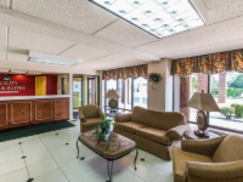 Quality Inn & Suites Hotels in Toombs County