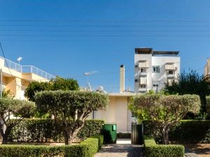 Aquarius - Glyfada Detached House