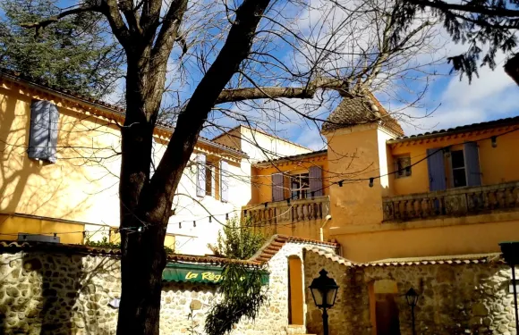 雷加利亞雷莊園羅傑斯酒店