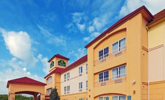 La Quinta Inn & Suites by Wyndham Sulphur Springs