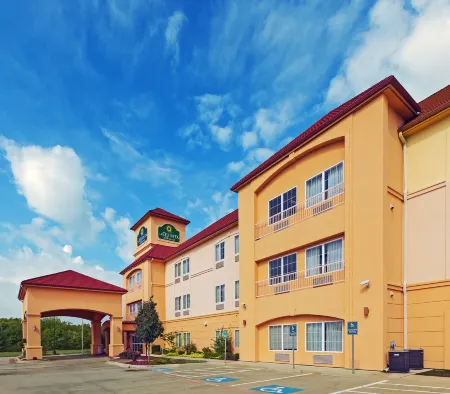 La Quinta Inn & Suites by Wyndham Sulphur Springs