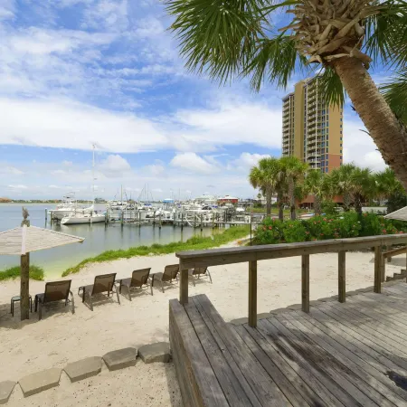 Surf & Sand Hotel