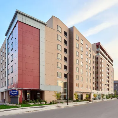 Hampton Inn & Suites by Hilton Quebec City Levis Hotels near Les Rivières