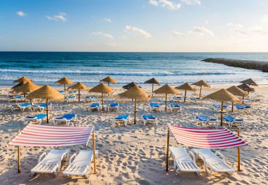 TRYP Lisboa Caparica Mar Hotel Hotel Overview