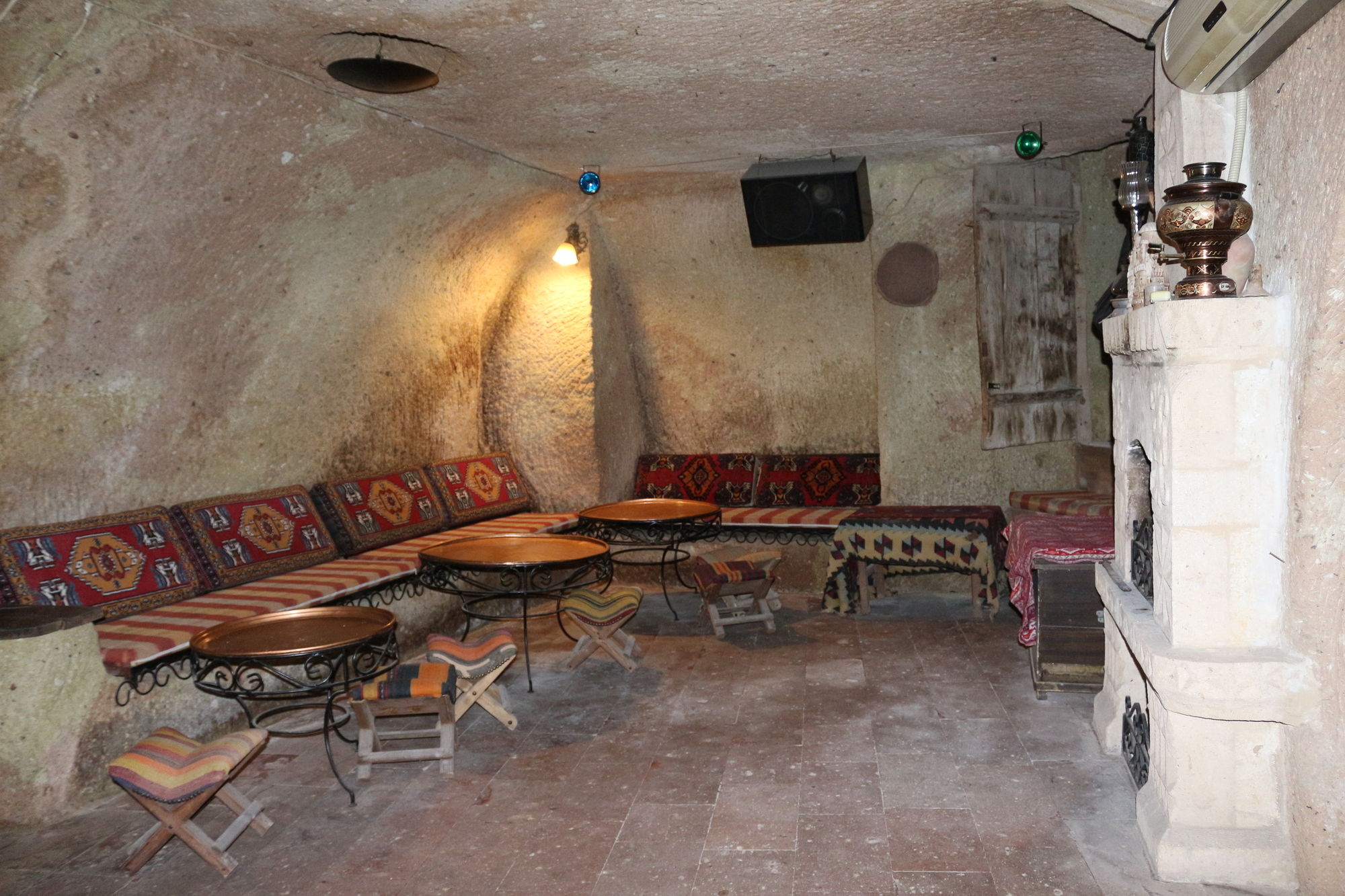 Melis Cave Hotel