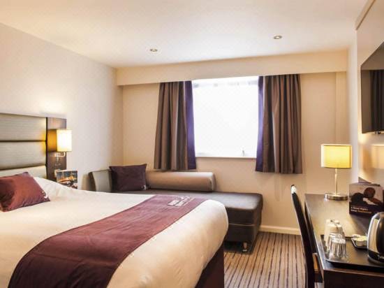Premier Inn Aberdeen City Centre Room Reviews Photos Aberdeen 2021 Deals Price Trip Com