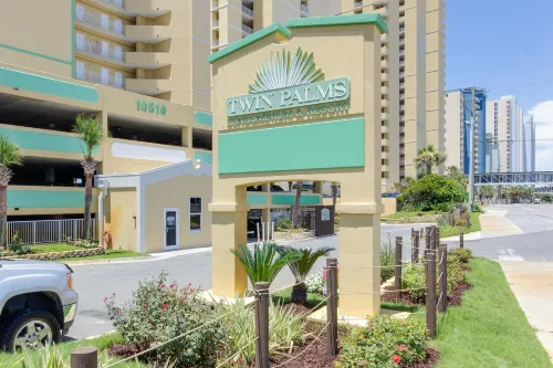 Twin Palms by Book That Condo