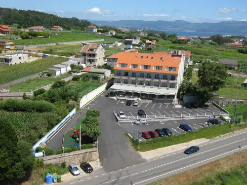 Hotel Oca Vermar Hotels in Aios