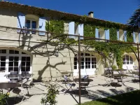 Logis Hôtel la Sommellerie Hotels in Saint-Laurent-des-Arbres