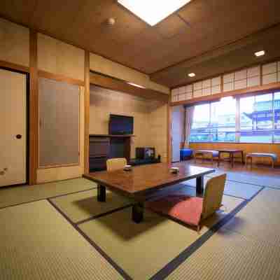 Matsushimaya Ryokan Rooms