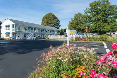 Seacoast Motel Hotels in 