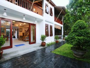 Vina Beach Pool Villas