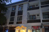 Ada Palas Otel