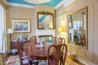 Bijou Boutique Inn