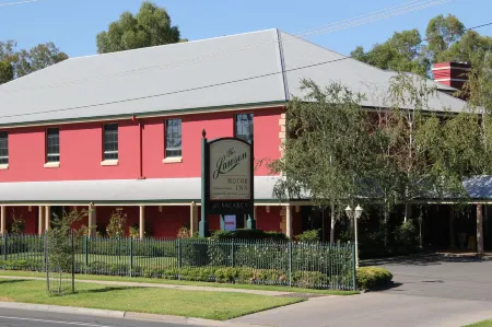 The Lawson Riverside Suites Отели в г. Уогга-Уогга