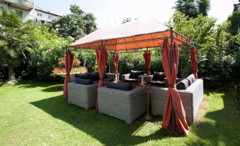 Hotel Ideale - Housity