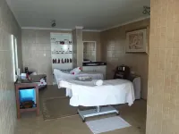 Malaika Beach Resort - Spa