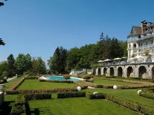 Château des Avenieres