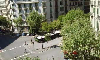Gaudi Apartment 2