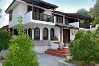 Byblos Luxury Villa Hotel di 