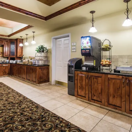 La Quinta Inn & Suites by Wyndham Rifle