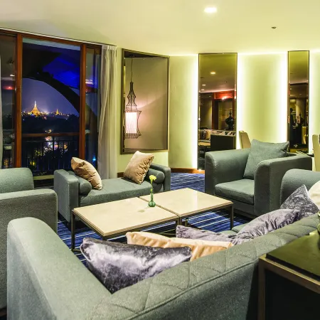Chatrium Hotel Royal Lake Yangon