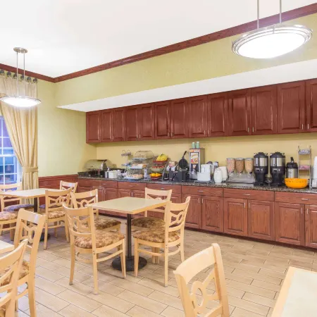 Hawthorn Extended Stay by Wyndham Corpus Christi Padre Is