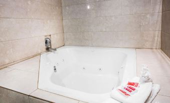 Pico Rivera Inn and Suites