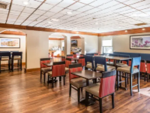 コンフォート イン シャディー グローブ - ゲイザースバーグ - ロックビル ゲイサーズバーグのホテル