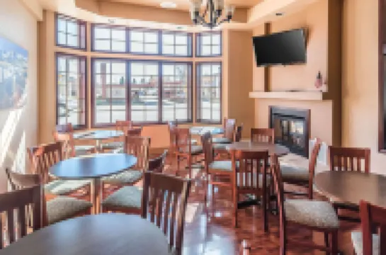 Wingate by Wyndham Gunnison Near Western Colorado University