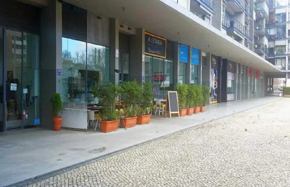 萬國公園13號尊貴公寓