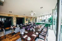 The Torrance Hotel - breakfast
