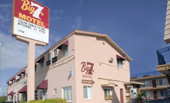 Big 7 Motel