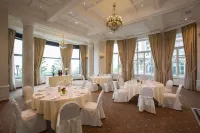 Hôtel de la Paix Lausanne فنادق في Cully