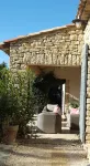 Villa les Terrasses de Gordes Hotels near Le Moulin a Vent