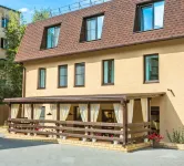 Staryij Dvorik na Mopra Hotel Hôtels à proximité de : Université d'État de Viatka