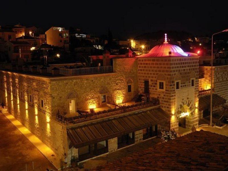 Cesme Kanuni Kervansaray Historical Hotel