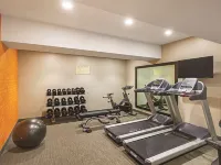 La Quinta by Wyndham Orange County Airport - Gym