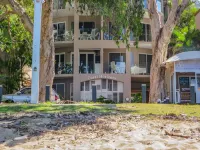 Marlin Waters Beachfront Apartments