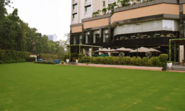 1. 샹그릴라 에로스..