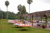 Lake Roy Beach Inn - Winter Haven Hotels in Winter Haven