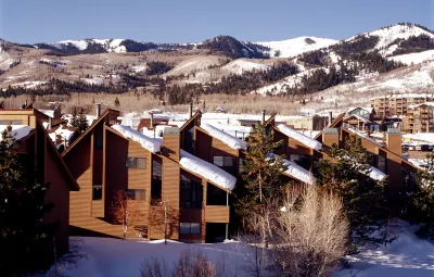 Red Pine Condominiums by All Seasons Resort Lodging Hotel a Park City